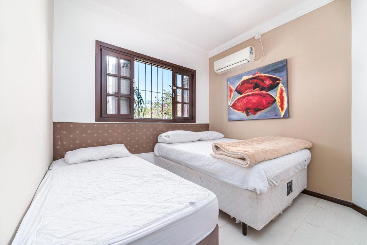 Praia Do Mariscal, Casa Para10 Pessoas, Casa Marixca Bombinhas Bagian luar foto